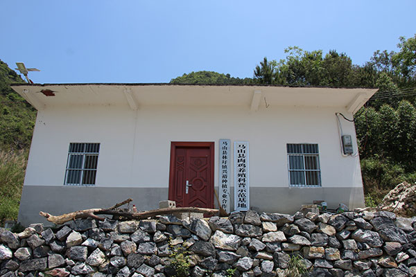 ZLG理工參觀馬山縣肉雞養(yǎng)殖科普示范基地