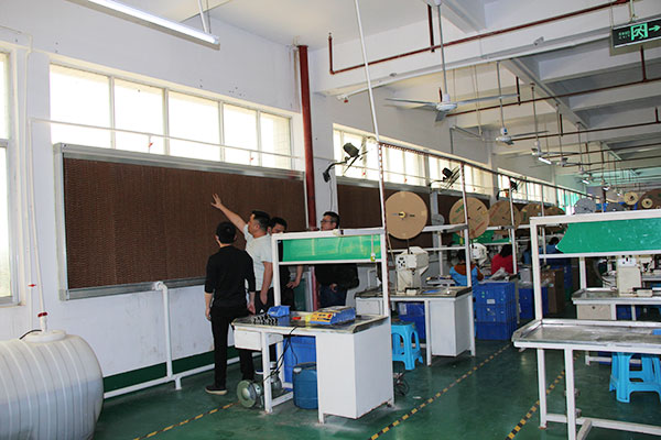 ZLG理工制定安裝玻璃鋼負(fù)壓風(fēng)機(jī)方案