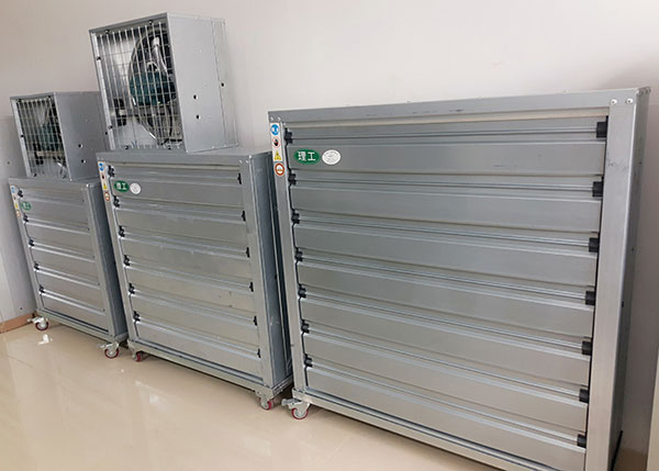 負壓風機廠房降溫設(shè)備